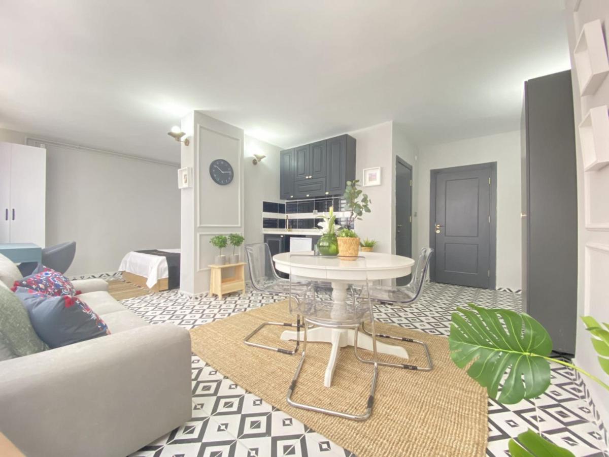 Appartamento Refreshing And Central Studio Flat In Kabatas Provincia di Istanbul