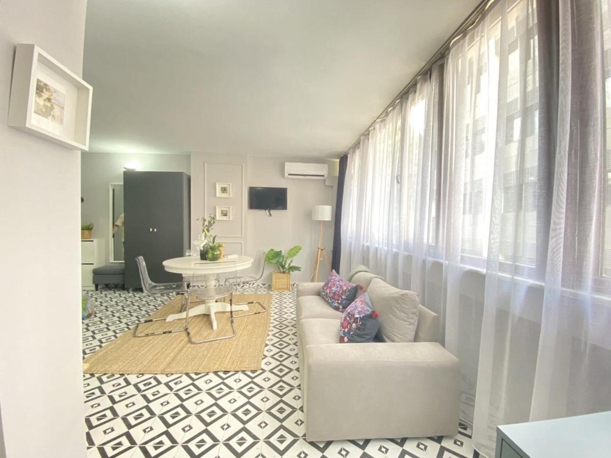Refreshing And Central Studio Flat In Kabatas Appartamento *
